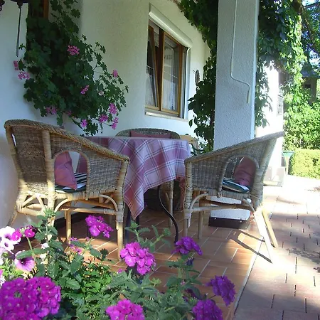 招待所 多丽丝旅馆 洛伊塔施