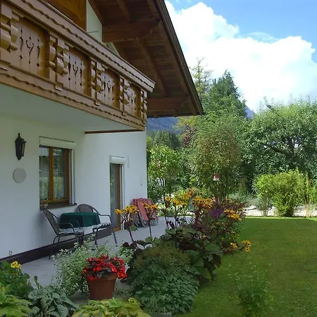 招待所 多丽丝旅馆 3*