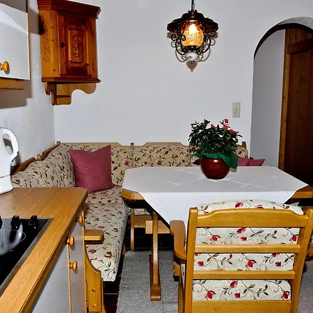 Casa de hóspedes Doris 3*